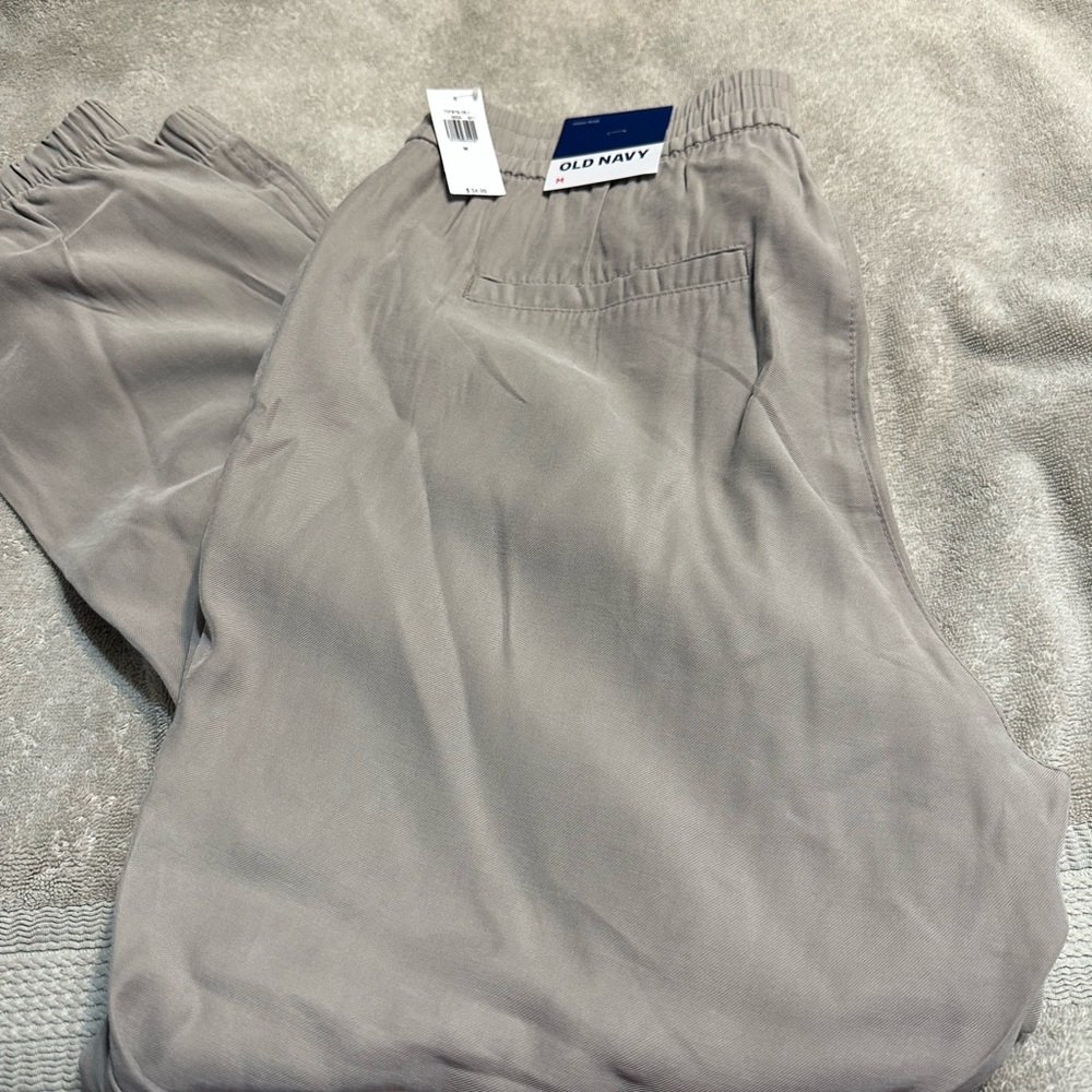 Brand new old navy jogger